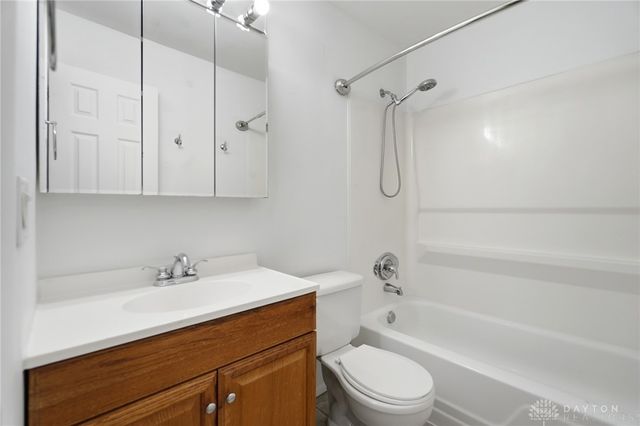 110 Teakwood Lane, Springboro, OH 45066