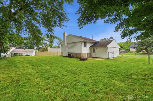 110 Teakwood Lane, Springboro, OH 45066