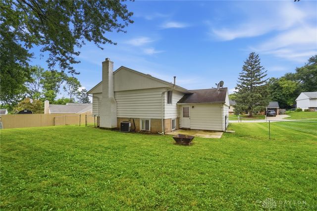 110 Teakwood Lane, Springboro, OH 45066