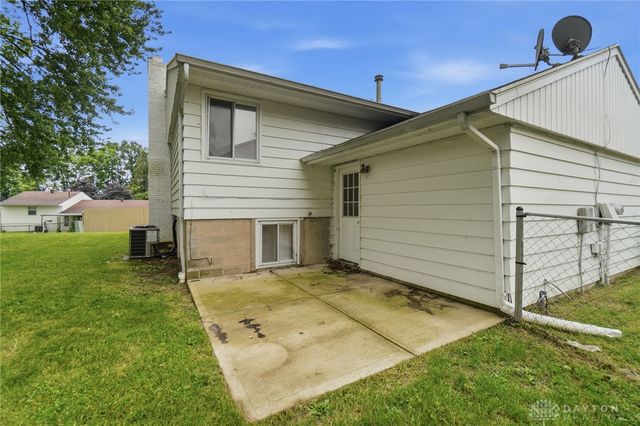 110 Teakwood Lane, Springboro, OH 45066