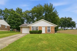110 Teakwood Lane, Springboro, OH 45066
