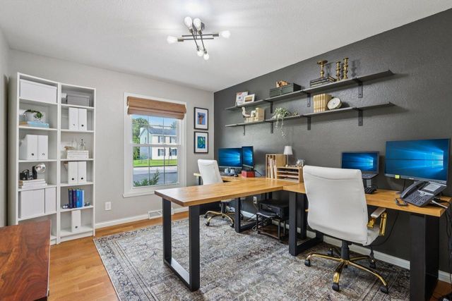 14045 W Beechwood TRAIL, New Berlin, WI 53151