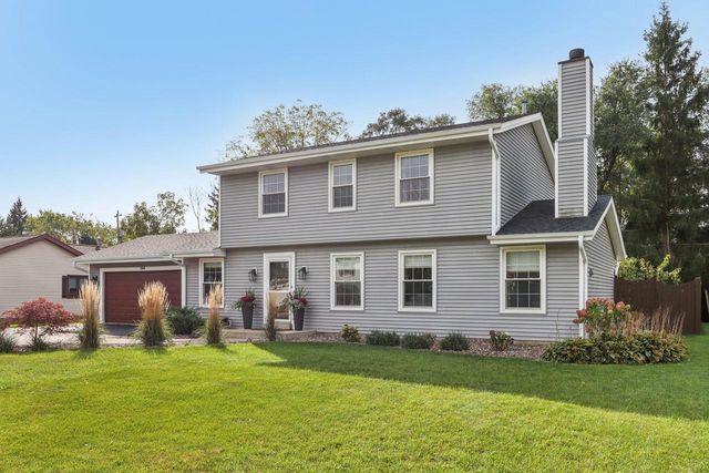14045 W Beechwood TRAIL, New Berlin, WI 53151