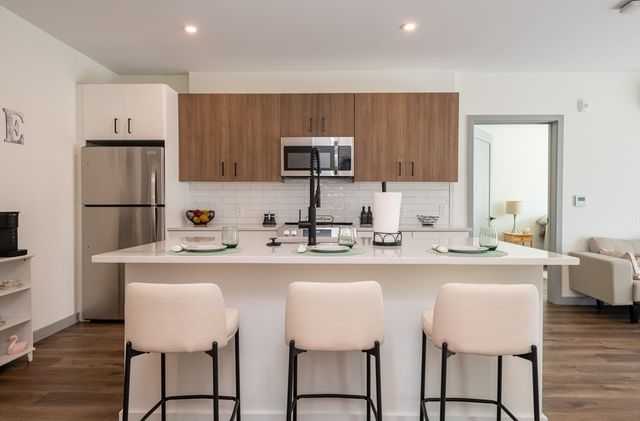 203 Lowell St. 215, Wilmington, MA 01887