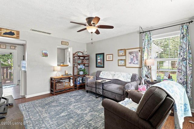 1117 Leathers Ln, Frankfort, KY 40601