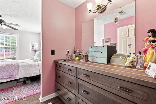 1117 Leathers Ln, Frankfort, KY 40601