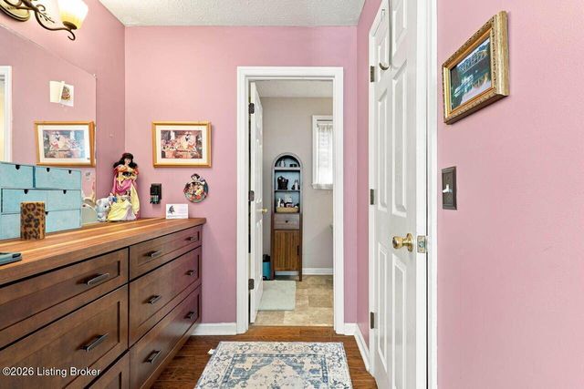 1117 Leathers Ln, Frankfort, KY 40601