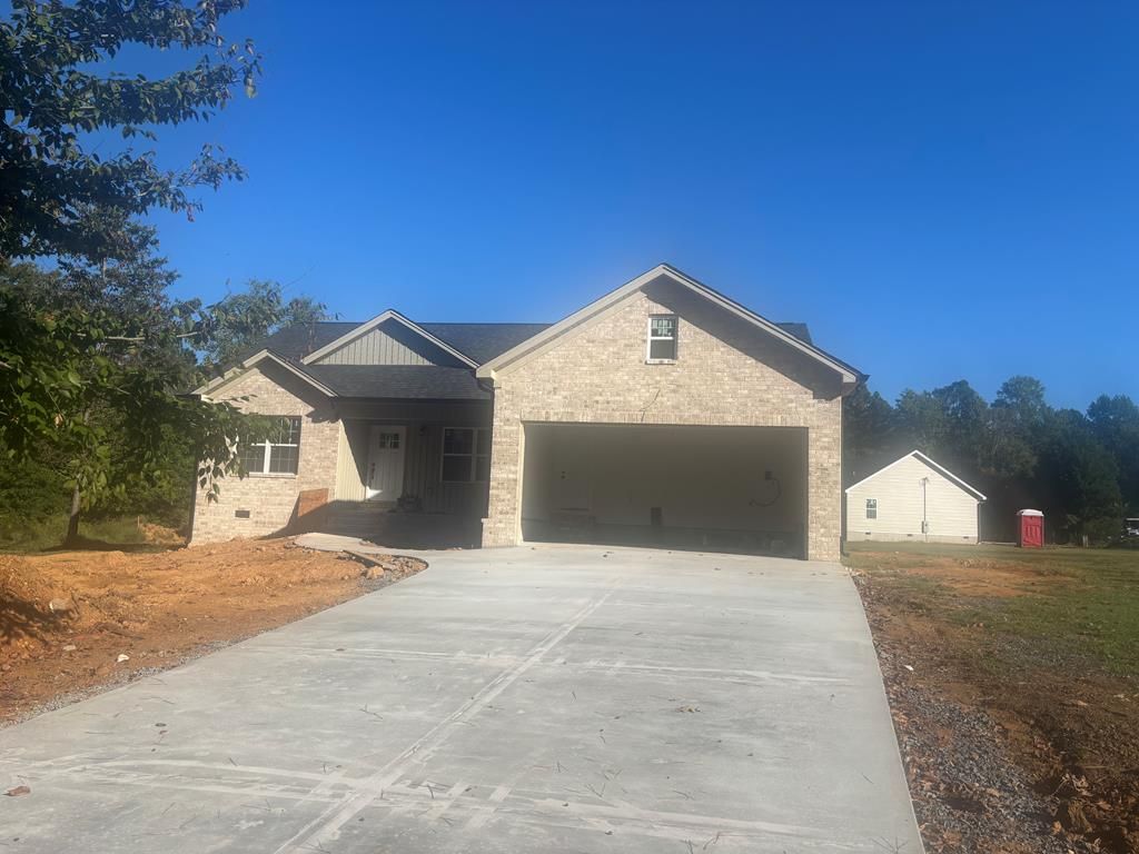 807 SE Peek Dr, Dalton, GA 30721