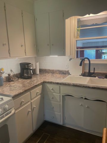 122 Bluff View St, Ashland City, TN 37015