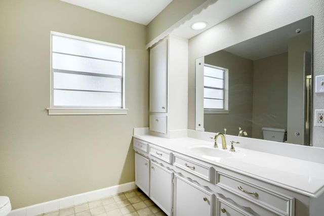 10903 Tupper Lake Drive, Houston, TX 77042