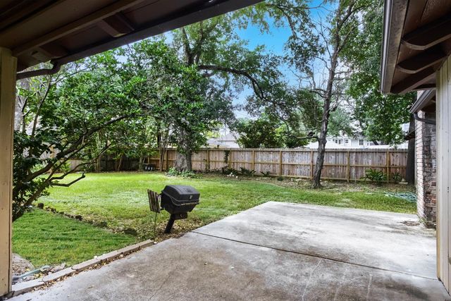 10903 Tupper Lake Drive, Houston, TX 77042