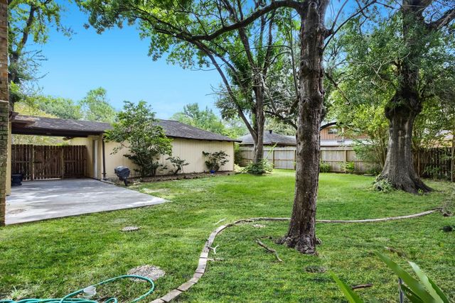 10903 Tupper Lake Drive, Houston, TX 77042