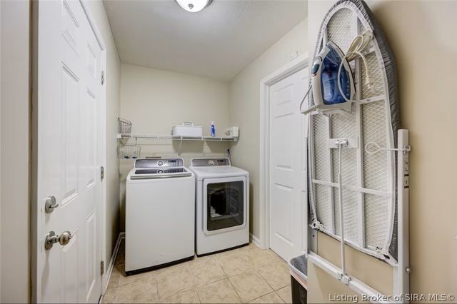 1939 Harmony Circle, Charlestown, IN 47111