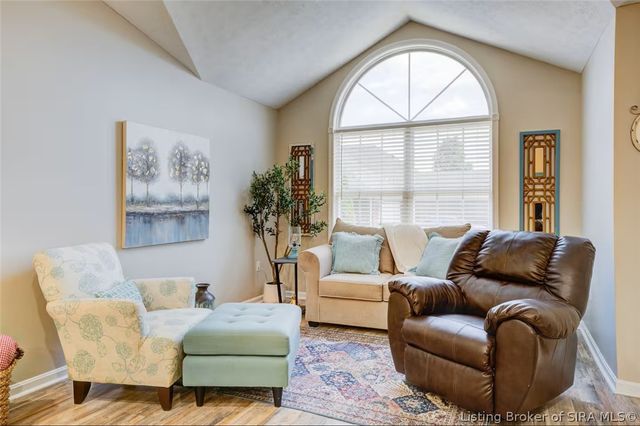 1939 Harmony Circle, Charlestown, IN 47111
