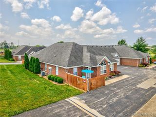 1939 Harmony Circle, Charlestown, IN 47111