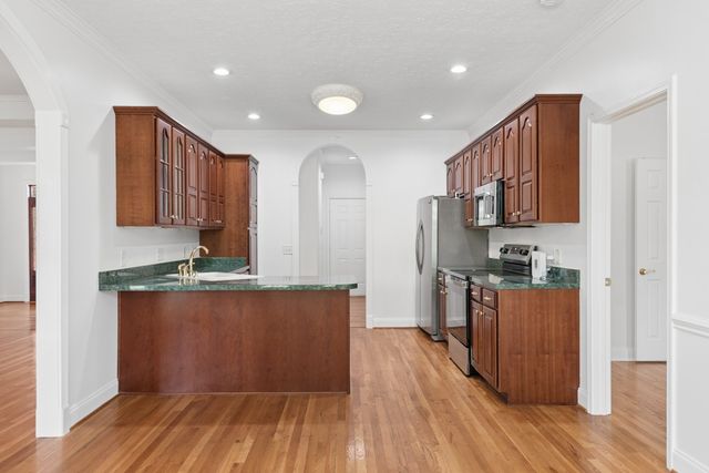 1019 Fairways Dr, Greenbrier, TN 37073