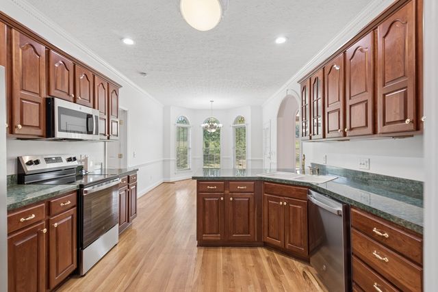 1019 Fairways Dr, Greenbrier, TN 37073