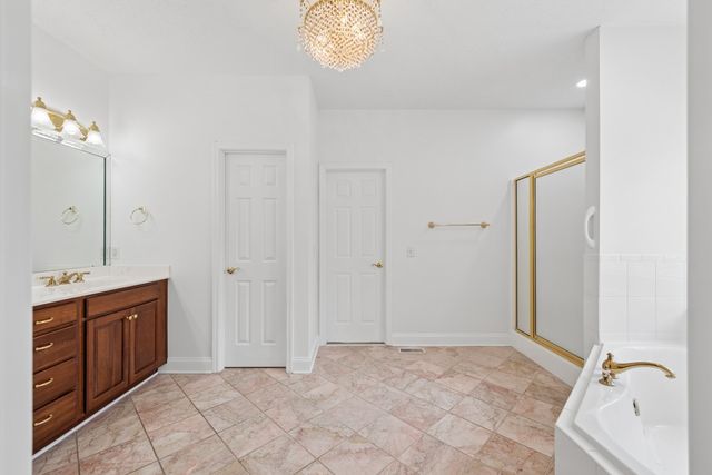 1019 Fairways Dr, Greenbrier, TN 37073