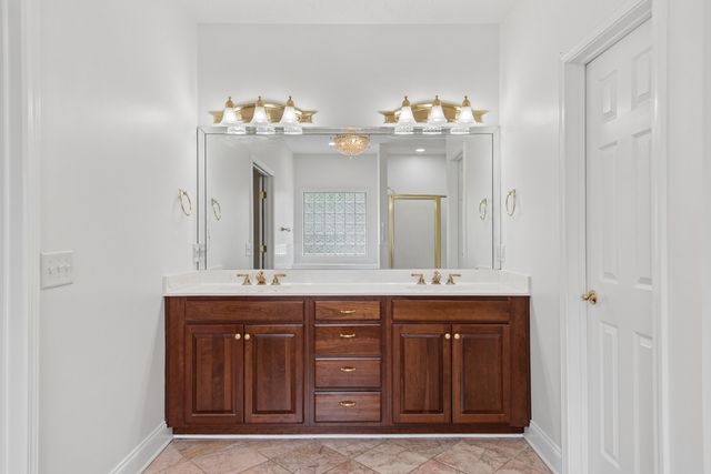 1019 Fairways Dr, Greenbrier, TN 37073
