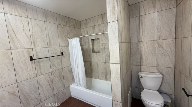 5841 Etiwanda Avenue, Tarzana, CA 91356
