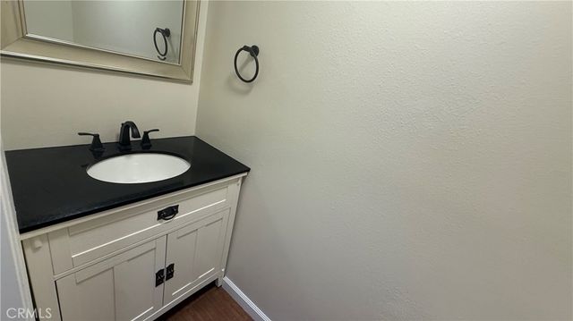 5841 Etiwanda Avenue, Tarzana, CA 91356