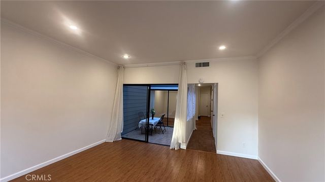 5841 Etiwanda Avenue, Tarzana, CA 91356