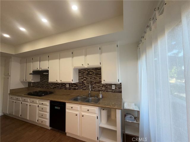 5841 Etiwanda Avenue, Tarzana, CA 91356