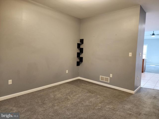 141 RED HAVEN RD, New Cumberland, PA 17070