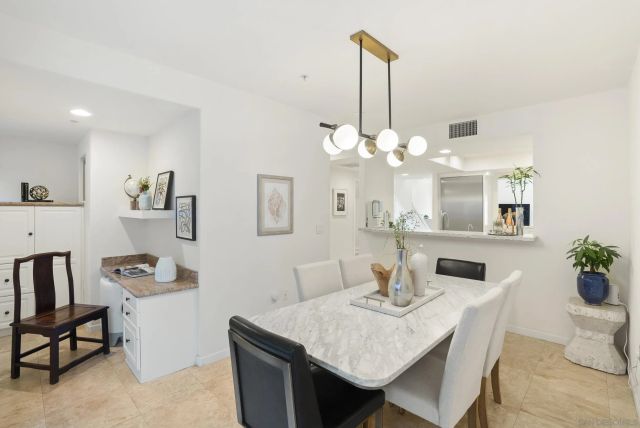 7520 Draper Ave 3, La Jolla, CA 92037