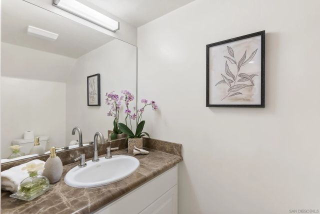 7520 Draper Ave 3, La Jolla, CA 92037