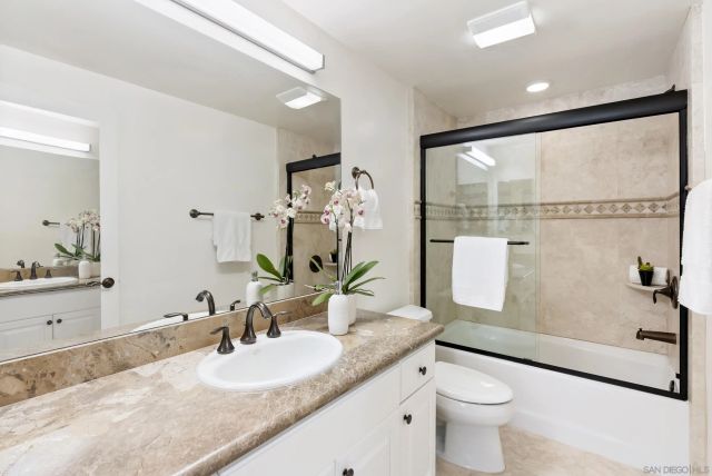 7520 Draper Ave 3, La Jolla, CA 92037