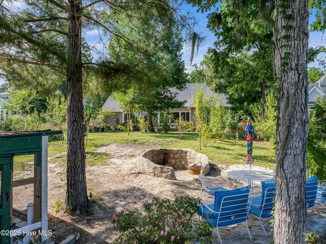 302 Breckenridge Lane, New Bern, NC 28560