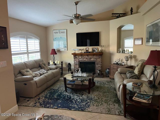 7100 Hacienda Drive, Grant, FL 32949