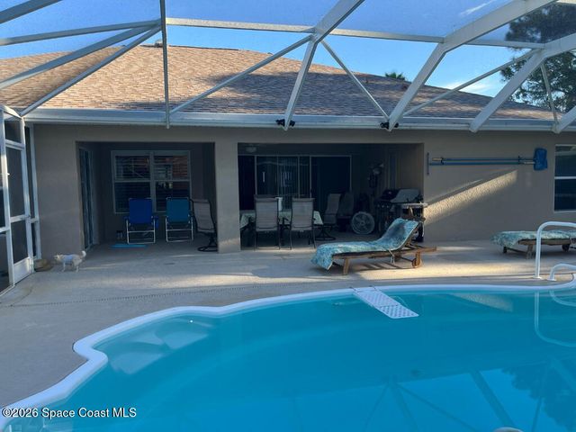 7100 Hacienda Drive, Grant, FL 32949