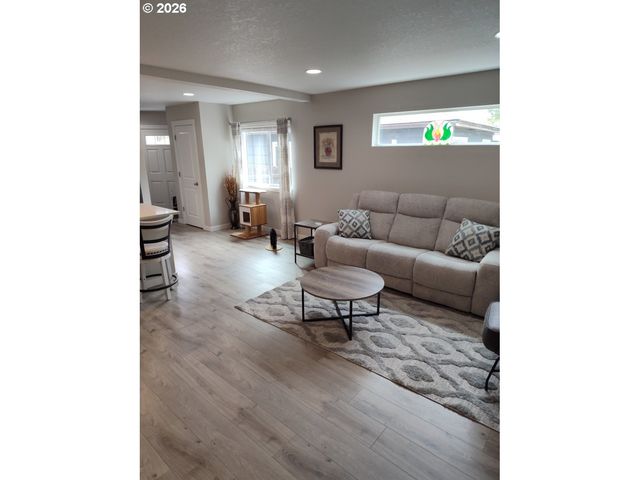 100 Se 100TH Ave, Vancouver, WA 98664