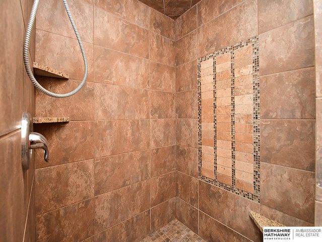 3024 S 113th Street, Omaha, NE 68144