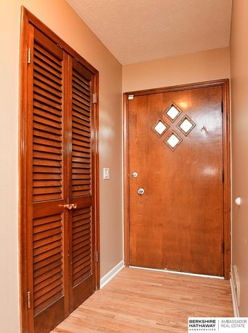 3024 S 113th Street, Omaha, NE 68144