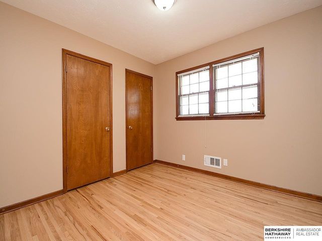 3024 S 113th Street, Omaha, NE 68144