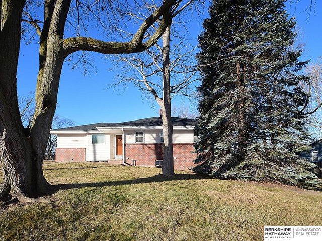 3024 S 113th Street, Omaha, NE 68144