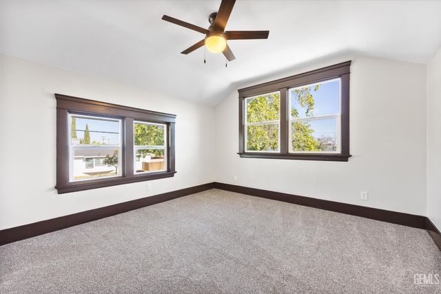 2130 Park Way, Bakersfield, CA 93304