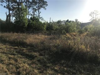 4663 27th ST SW, Lehigh Acres, FL 33973
