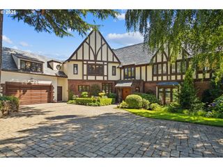 5570 Sw MENEFEE Dr, Portland, OR 97239