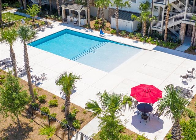 111 Gascoigne Ave 201, St Simons Island, GA 31522