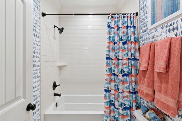 111 Gascoigne Ave 201, St Simons Island, GA 31522