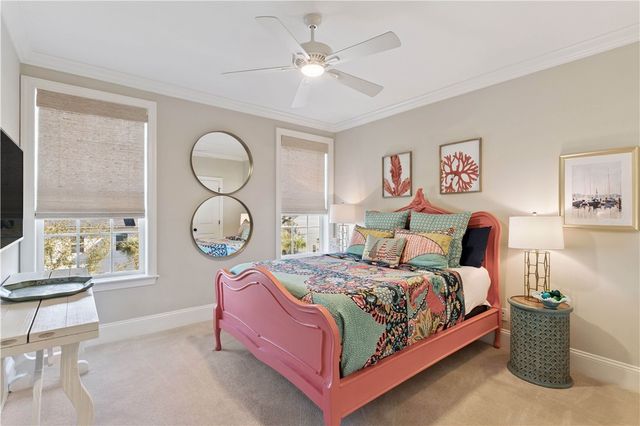 111 Gascoigne Ave 201, St Simons Island, GA 31522