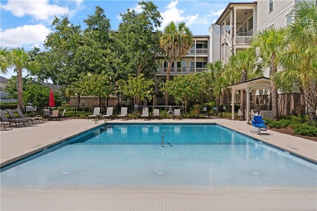 111 Gascoigne Ave 201, St Simons Island, GA 31522