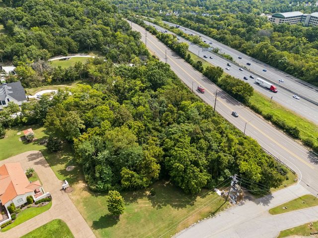 800 Lakemont Dr, Nashville, TN 37220
