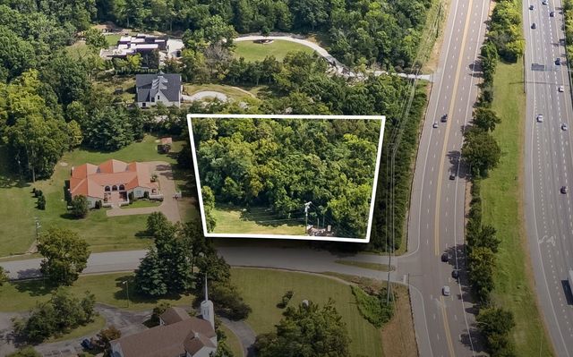800 Lakemont Dr, Nashville, TN 37220