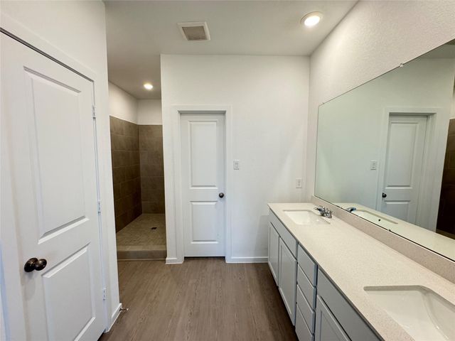 7919 Evening Emerald Drive, Rosharon, TX 77583