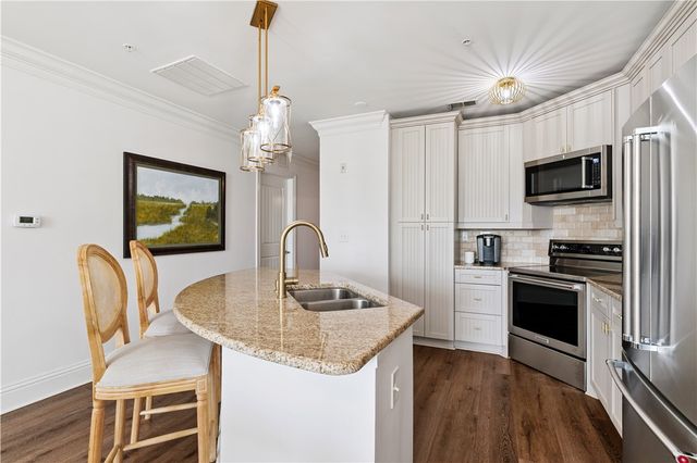 20 Waterfront Drive 124, St Simons Island, GA 31522